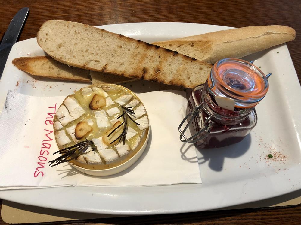 Baked Camembert Fondue